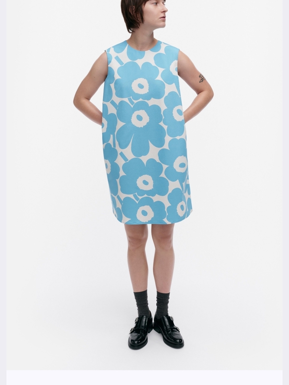 Marimekko Blue and White Floral Siluetti Unikko Size 46 - Picture 6 of 9